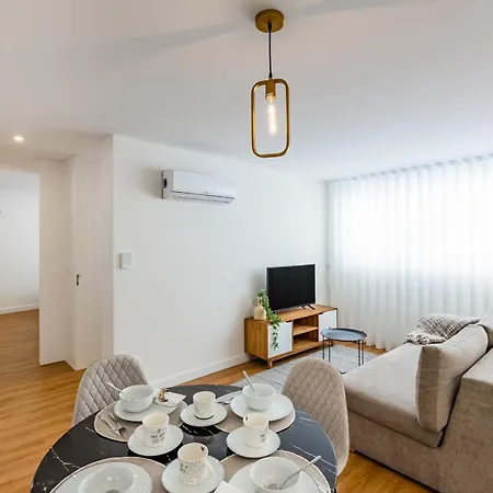 Pestana - In Center, Modern, New And Cozy *