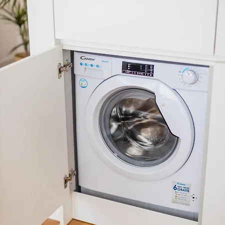 Pestana - In Center, Modern, New And Cozy