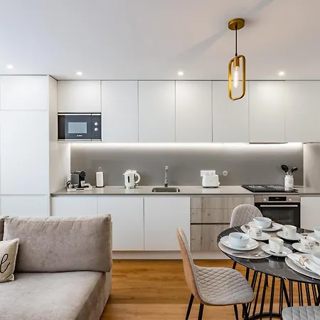 Apartment Pestana - In Center, Modern, New And Cozy *